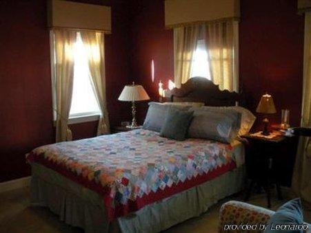 Haynes Bed And Breakfast Greensboro Δωμάτιο φωτογραφία