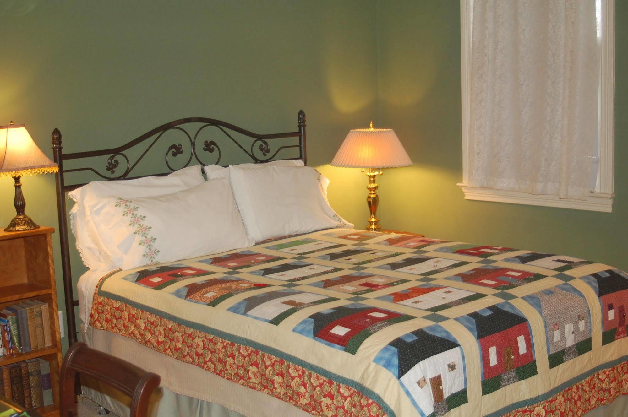 Haynes Bed And Breakfast Greensboro Εξωτερικό φωτογραφία